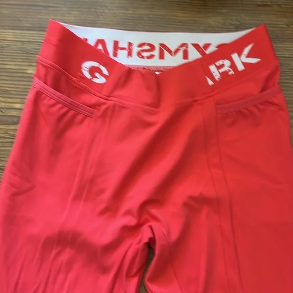 Pink Gymshark Leggings w/ Pockets size small - Picture 2 of 6